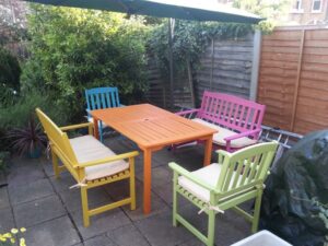 Painted garden furniture ideas