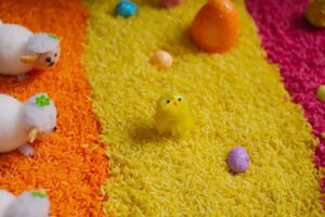 Easter tuff tray ideas