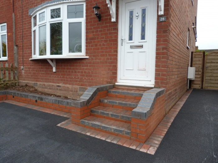 Front door steps ideas uk