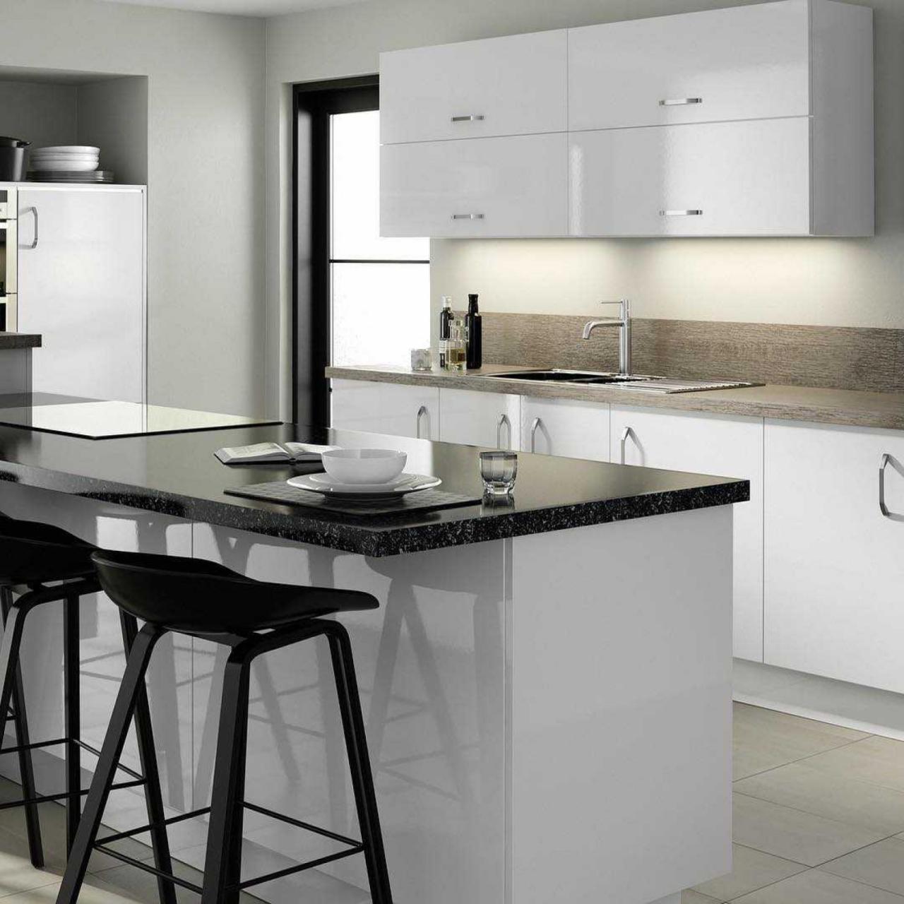 Black granite worktop kitchen ideas