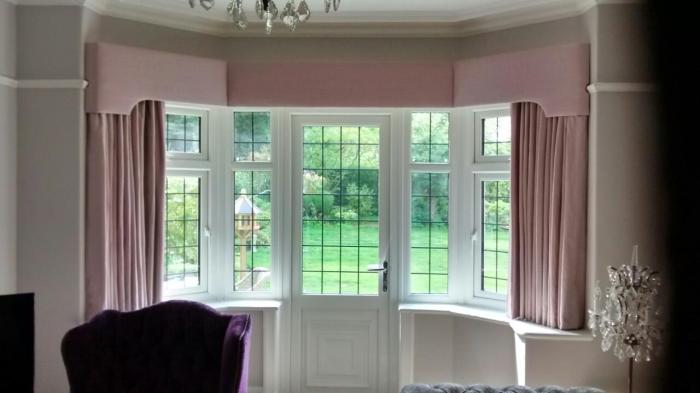 Bay window pelmet ideas